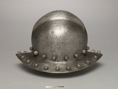 Válečný klobouk nebo kotlíkový klobouk, cca 1475-1500 (ocel) od Antonio (workshop of) Missaglia