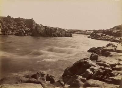 [The Rapid of the First Cataract] / [Le Rapide de la Premiere Cataracte] od Antonio Beato