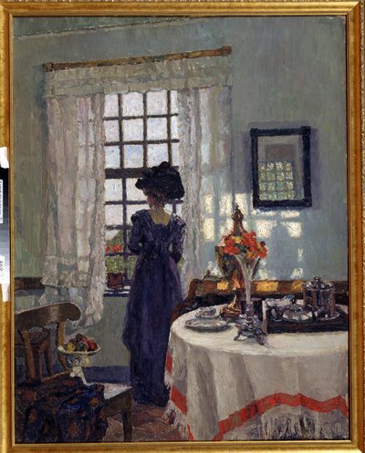 ""Jeune femme à la fenetre"" (Žena u okna) Elegantní žena v módě Belle Epoque s velkým kloboukem koukajícím z okna. Obraz od Augusta von Brandise (1862-1947) Regionální muzeum umění počátku 20. století, Simferopol od August von Brandis