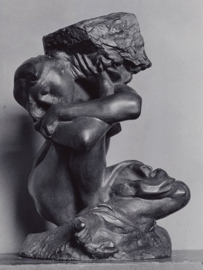 Padlá karyatida nesoucí svůj kámen od Auguste Rodin