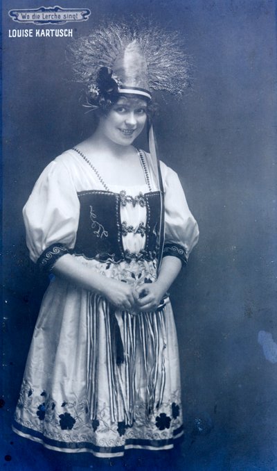 Louise Kartousch , rakouská operní pěvkyně (č/b foto) od Austrian Photographer