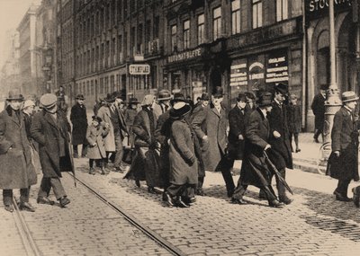 Lenin ve Stockholmu s Turem Nermanem a Carlem Lindhagenem dne 13. dubna 1917, 1917 od Axel Malmström