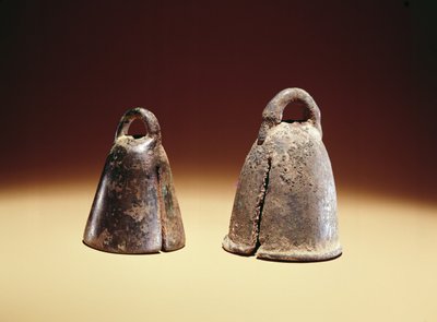 Koňské zvony, z Babylonu, Irák, cca 700 př.nl (bronz) od Babylonian