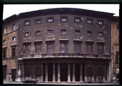 Pohled na renesanční palác Massimo alle Column od Baldassarre Peruzzi