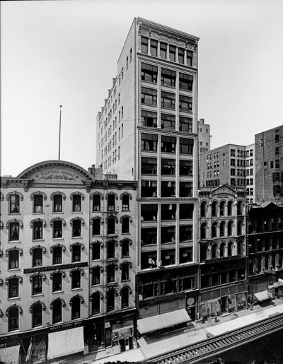 Clifton House, budova Thomas Church a budova J. P. Atwater, Chicago, Illinois, USA, cca 1900 (č/b foto) od Barnes and Crosby