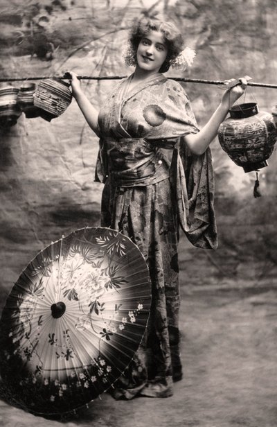 Denise Orme 1885-1960, anglická zpěvačka, začátek 20. století. od Bassano Studio