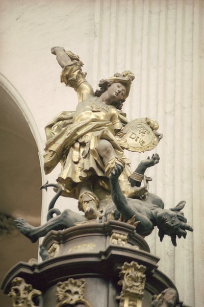 Kazatelna, nazývaná také Kazatelna věrnosti, detail: Sv. Michael a drak, 1749 (zlacení, dřevo a intarzie) (viz také 252679 a 252680) od Bavarian school