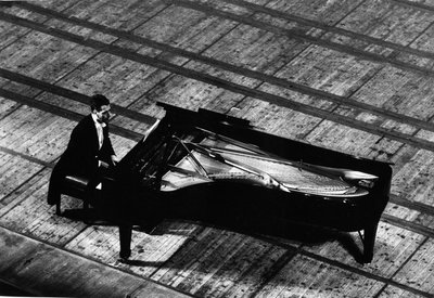 Claude Helffer, 20. stol. od Bernard Perrine