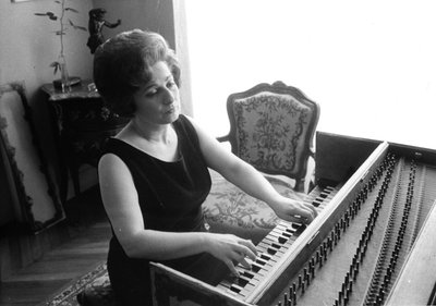 Huguette DREYFUS od Bernard Perrine