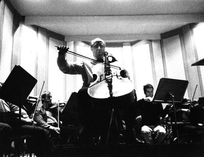 Mstislav ROSTROPOVICH od Bernard Perrine