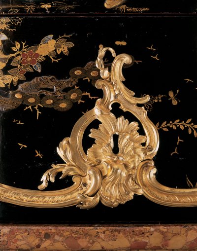 Commode, cca 1745 (japonský lak namontovaný na ormolu a ebonizované dřevo) od Bernard van Risenburgh II