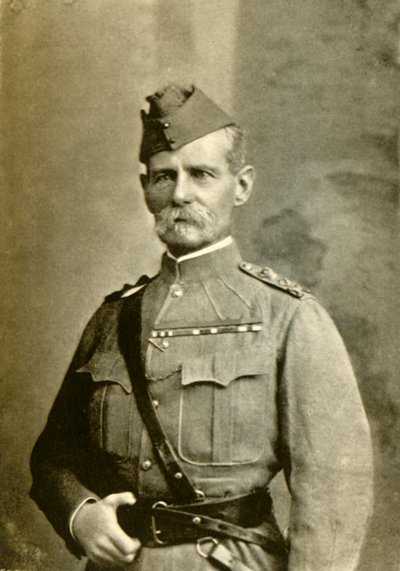 Generál sir F. S. Roberts, Bart. Šaty během expedice do Barmy, 90. léta 19. století, 1901. od Bourne and Shepherd