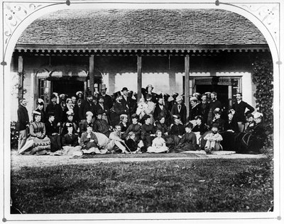 Group - Government House, c.1871 od British Photographer