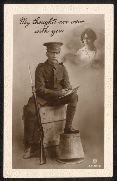 Spojené království: Sentimentální pohlednice vydaná společností Cairo Postcard Trust, Káhira, Egypt, během 1. světové války. od British Photographer