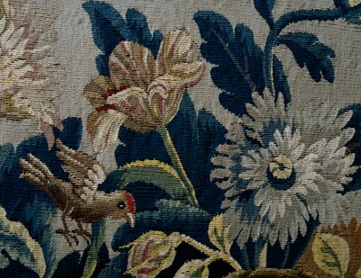 Květinový vzor, detail z čalounění pohovky ve stylu George I, cca 1725, Velká Británie od British School