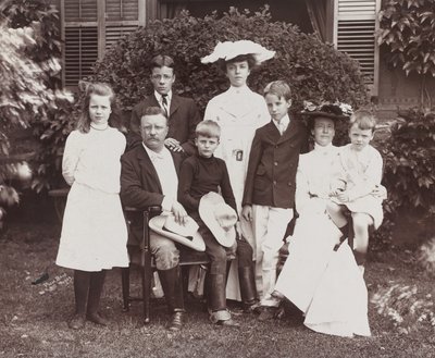 Prezident Theodore Roosevelt, jeho manželka Edith a rodina od Brothers Pach