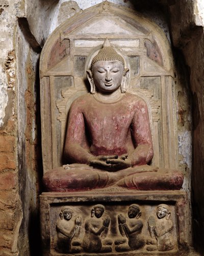 Sedící Buddha v meditaci (polychromovaný kámen) od Burmese School