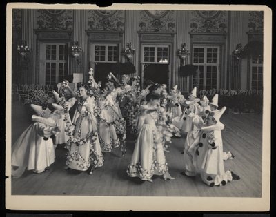 Tanec na plese Jamese Hazena Hydea, New York, 31. ledna 1905 (stříbrný želatinový tisk) od Byron Company
