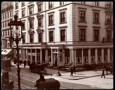 Hotel St. James, severovýchodní roh Broadwaye a 26. nebo 27. ulice, New York, 1896 (stříbrný želatinový tisk) od Byron Company