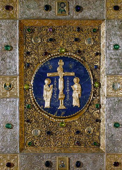 Ikona zobrazující Krista na kříži mezi Pannou Marií a sv. Janem Křtitelem s medailony čtyř evangelistů od Byzantine Byzantine