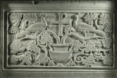 Pávi a vinná réva (mramor) od Byzantine School