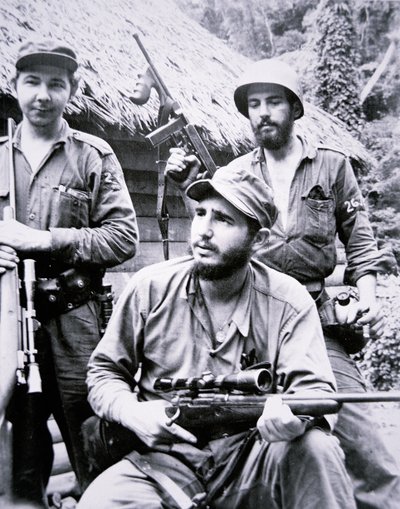Fidel Castro v pohoří Sierra Maestra od J.B. and Brown J. Rowbotham