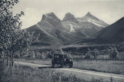 Kanadské Skalisté hory: (čb fotografie): Tři sestry, Banff (čb fotografie) od Canadian Photographer