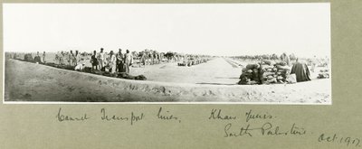 Camel Transport Lines, Khan Yunis, říjen 1917 od Capt. Arthur Rhodes