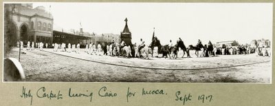 Svatý koberec opouštějící Káhiru do Mekky, září 1917 od Capt. Arthur Rhodes