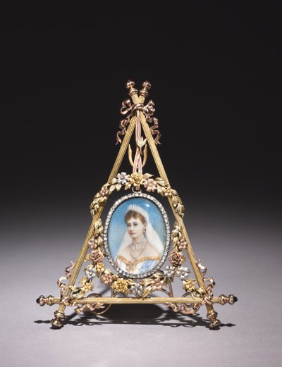 Trojúhelníkový rám s portrétem carevny Alexandry Fjodorovny, 1896-1908 od Carl Fabergé