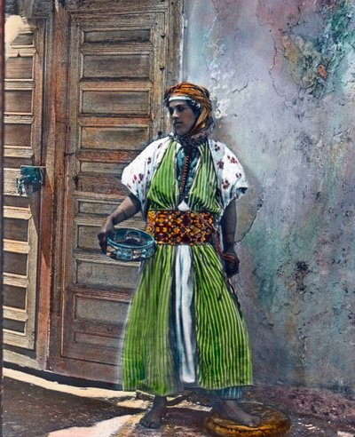 Maroko, dívka z etnické skupiny Berberů, datum snímku: kolem roku 1910. Archiv Carla Simona od Carl Simon