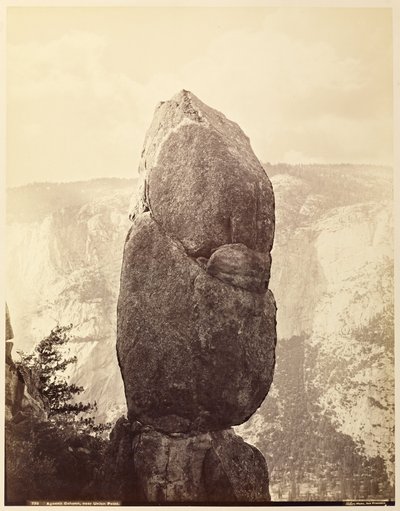 Sloup Agassiz, poblíž Union Point od Carleton Watkins