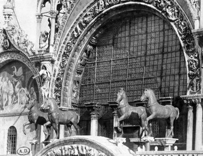 Koně baziliky San Marco v Benátkách - fotografie C. Naya od Carlo Naya