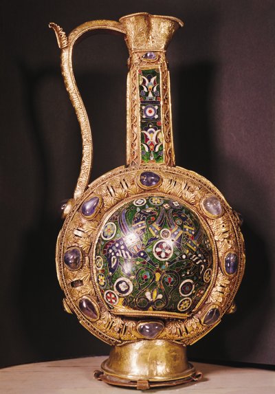 Džbán na vodu Karla Velikého (zlato a cloisonne smalt) od Carolingian School