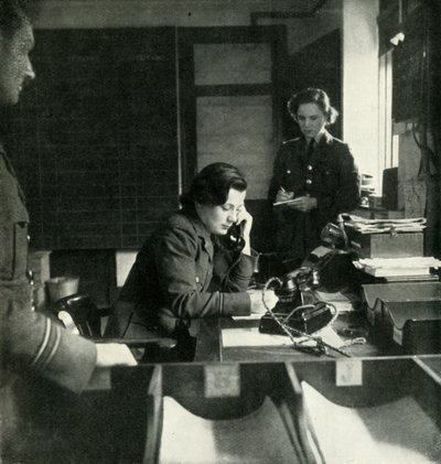 A Station Intelligence Room, c1943. od Cecil Beaton