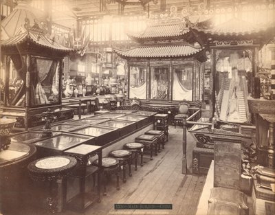 Čínská část - hlavní budova, výstava stého výročí Philadelphie od Centennial Photographic Co.