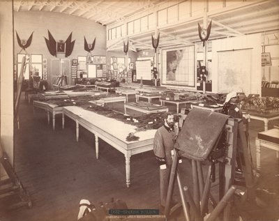 Interiér budovy španělské vlády, ve španělské části expozice stého výročí od Centennial Photographic Co.