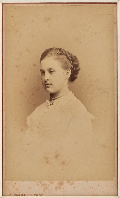 Olga Constantinovna de Russie - Portrét velkovévodkyně Olgy Constantinovny z Ruska (1851-1926) par Bergamasco, Charles (Karl) (1830-1896). Fotografie od Charles Bergamasco