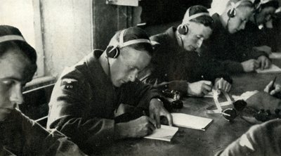 Školení v telekomunikacích, 1941. od Charles Brown