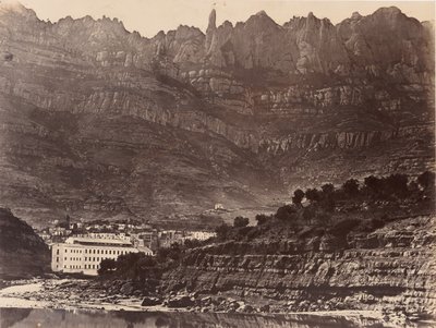 Monserrat, Celkový pohled na horu z Monistrol, 1860. od Charles Clifford