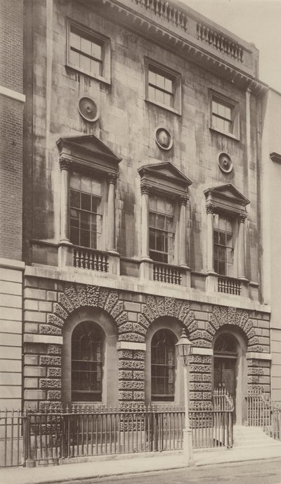Ely House, Dover Street, West od Charles Latham