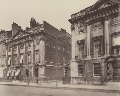 Dům v Cavendish Square, West od Charles Latham