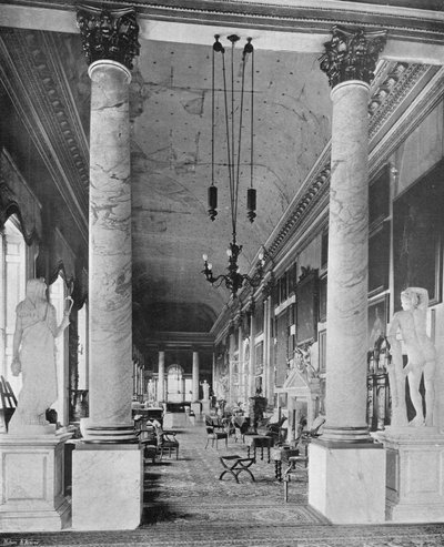 Dlouhá galerie od Charles Latham