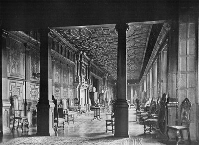 Dlouhá galerie při pohledu na východ od Charles Latham