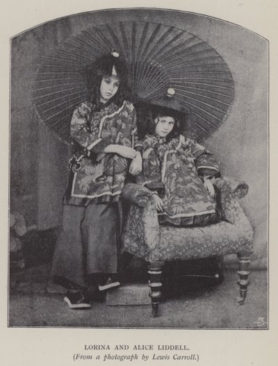 Lorina a Alice Liddellové (černobílá fotografie) od Charles Lutwidge Dodgson