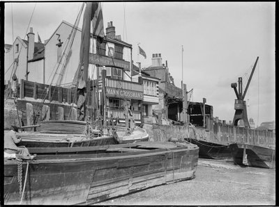 Prospect of Whitby, Wapping Wall, Wapping, Tower Hamlets, Greater London Authority, 30. léta 20. století. od Charles William Prickett