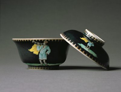 Cukřenka a kryt, období Qianlong (1736-95) c.1740 (porcelán) (viz také 314530) od Chinese School