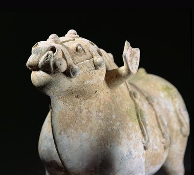 Býk, období válčících států (1027-220 př. n. l.) (hliněné zboží) (detail) (viz 176595) od Chinese School