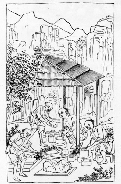 Výroba hrubých hliněných pouzder na porcelán v peci, ze série ilustrací výroby porcelánu (celá série viz 384116 a 384117). od Chinese School