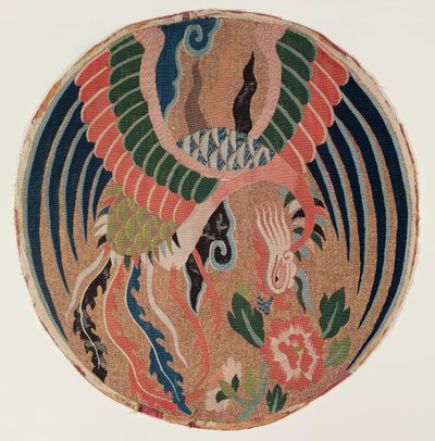 Rondel s feng-huangem a stromovou pivoňkou (gobelín, hedvábí a balené zlato) od Chinese School